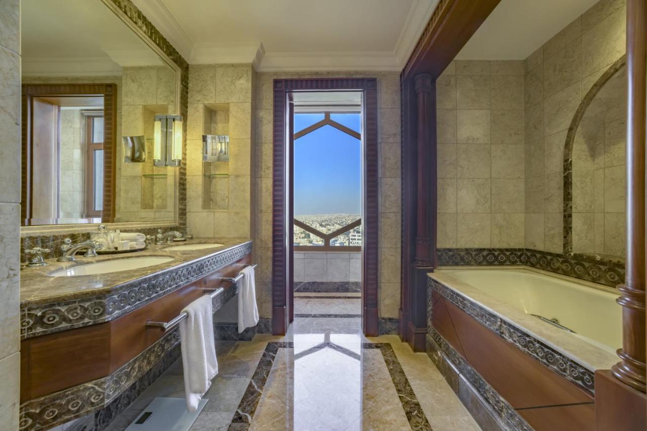 Grand Hyatt Amman Hotel Exterior foto Bathroom
