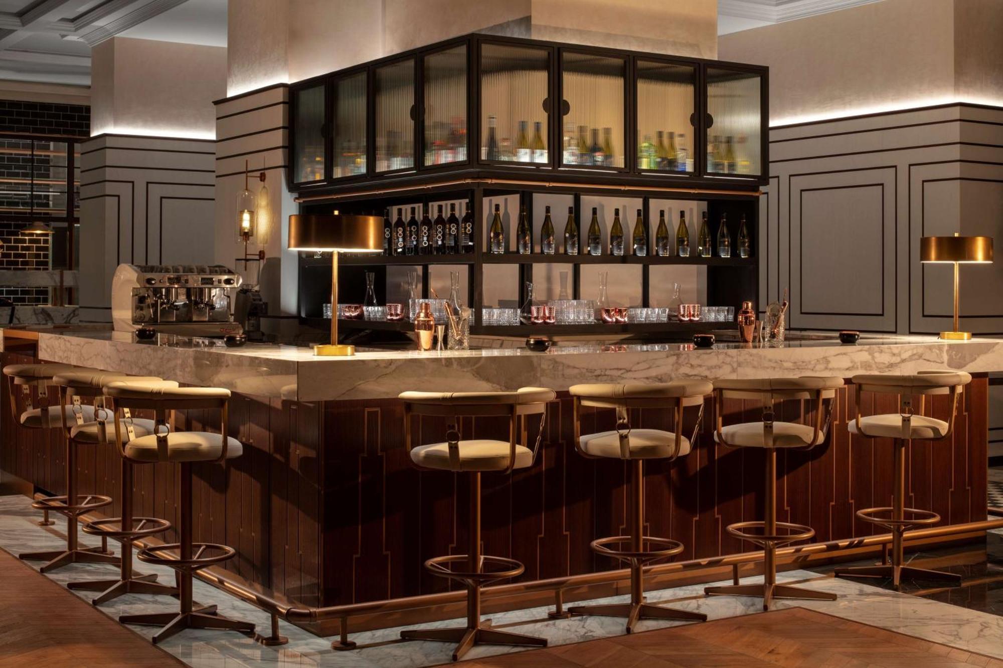 Grand Hyatt Amman Hotel Exterior foto The bar at the Concourse